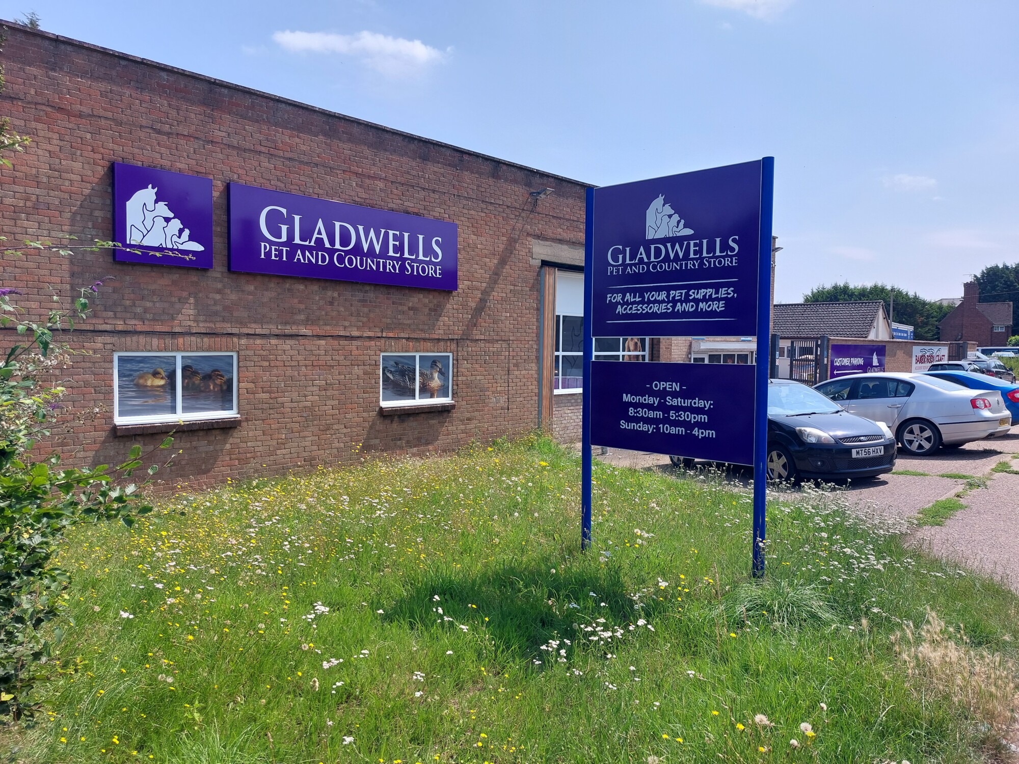 Gladwells Pet & Country Store Margate - Pet food supplies
